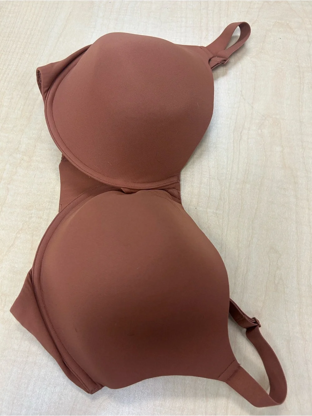 SKIMS Molded T-Shirt Bra in Rust Brown with underwire 38DDD